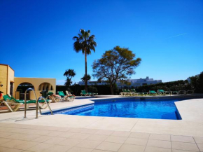 Playa Flores - Vistas a la piscina, Torremolinos